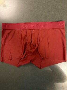 New Calvin Klein Black Boxer Briefs / Low Rise Trunk. Microfiber.  Deep Red